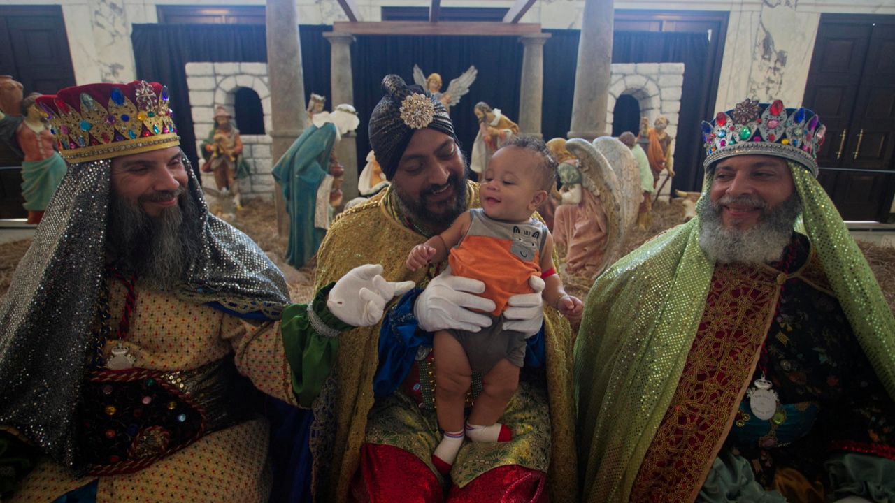 Reyes Magos Festejan En Puerto Rico Llevando Fe Y Esperanza 